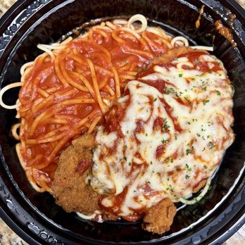 Monte Cello's - Chicken Parmesan - Pizza Near Me - Pittsburgh, Pennsylvania