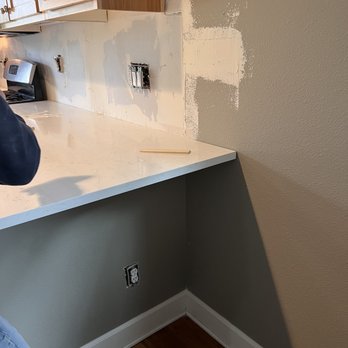 Wise Choice Construction - New corner minus bar wall, now flush with kitchen counters. - General Contractors Near Me - Renton, Washington Wise Choice Construction - New corner minus bar wall, now flush with kitchen counters. - General Contractors Near Me - Renton, Washington