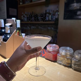 Hello Bar Bk - Lemon drop - Tapas Bars Near Me - Brooklyn, New York