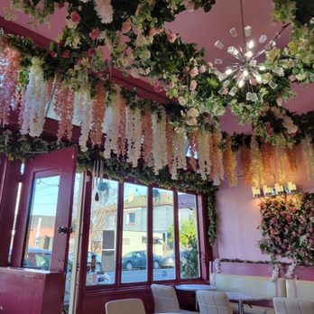 Damask Rose Coffee - Full of greenery and flowers (artificial so your allergies won't go wild) - Coffee & Tea Near Me - Oakland, California