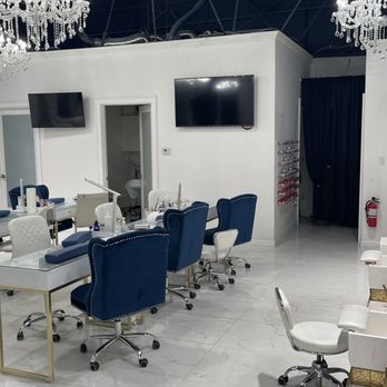 Sapphire Beauty Lounge - Nail Salons Near Me - Newark, California