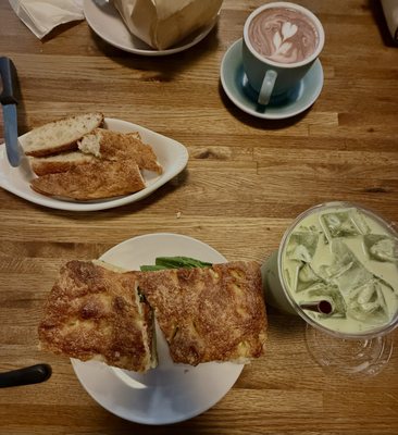 Café Hitchcock by null