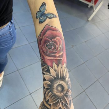 Pappa Roach Exclusive Ink Club - Great service and always nothing but the best work ! Thanks roach ! Make sure you stop by for a fresh tat - Tattoo Near Me - Tijuana, BCN