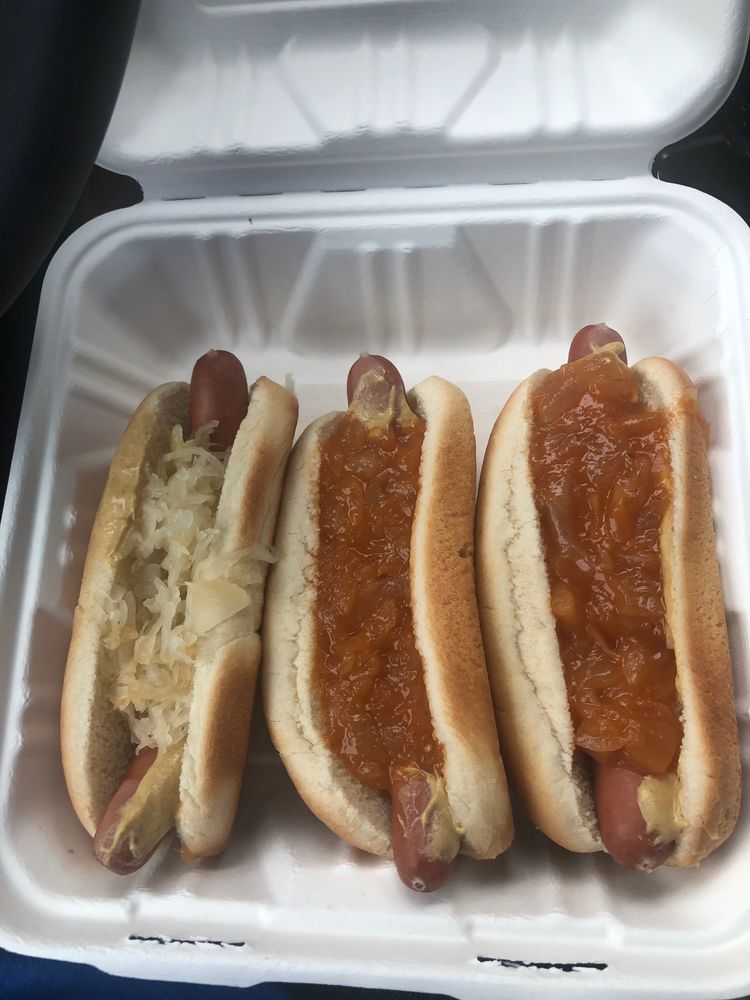 CHARLIE’S LEGENDARY HOT DOGS Updated October 2024 30 Photos & 28