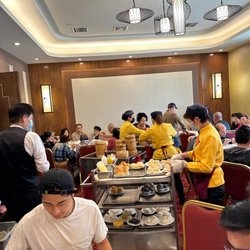 East Harbor Seafood Palace - Dim sum carts in the private room
