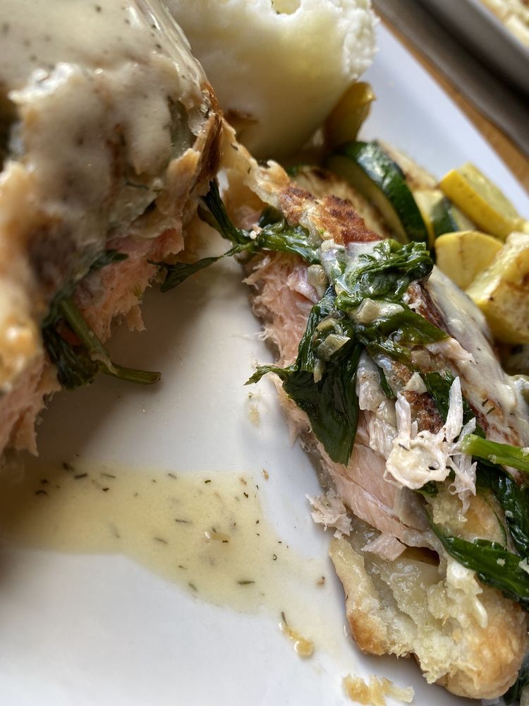 680 NORTH Updated October 2024 63 Photos & 47 Reviews 680 Illinois Ave, Green Lake