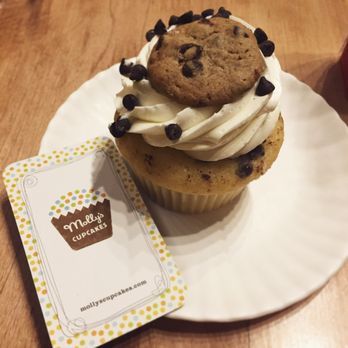 Molly's Cupcakes - Chocolate chip cookie dough was delicious! - Cupcakes Near Me - Chicago, Illinois Molly's Cupcakes - Chocolate chip cookie dough was delicious! - Cupcakes Near Me - Chicago, Illinois