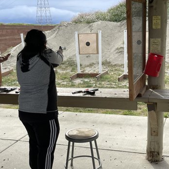 Hoplite Academy - First time shooter - Gun/Rifle Ranges Near Me Hoplite Academy - First time shooter - Gun/Rifle Ranges Near Me