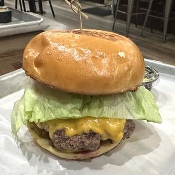 Brooklyn Dip And Burger - The Brooklyn classic burger - Burgers Near Me - Mineola, New York