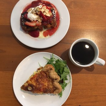 Kitchenette - Quiche & Almond Croissant French Toast - Breakfast & Brunch Near Me - Templeton, California Kitchenette - Quiche & Almond Croissant French Toast - Breakfast & Brunch Near Me - Templeton, California