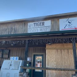 Tiger Food Mart - Outside.