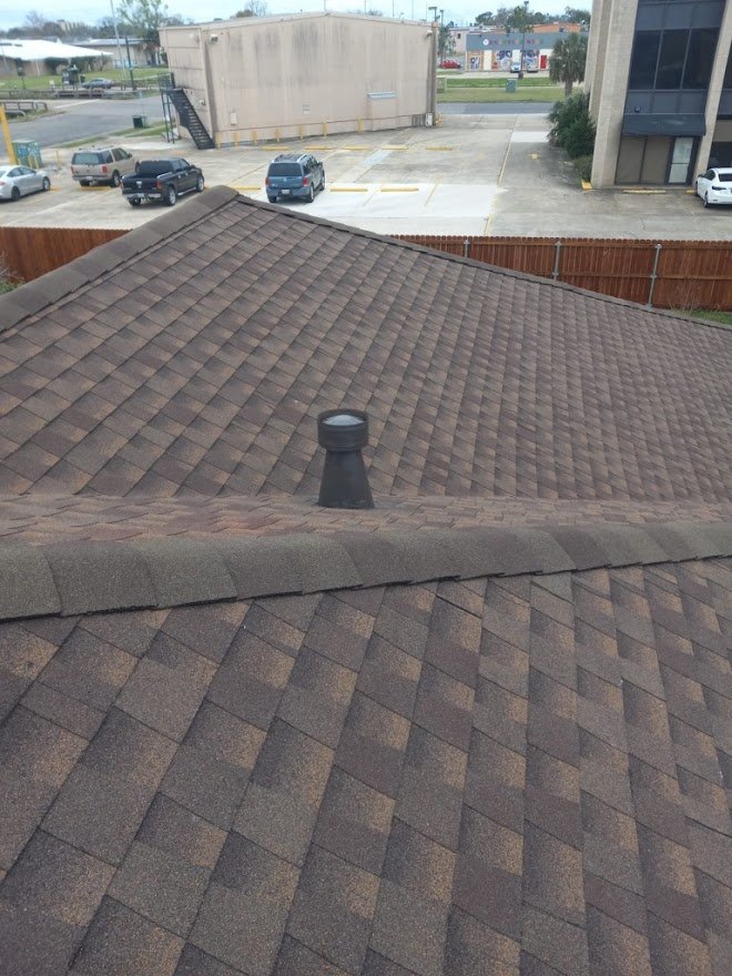 Slide of Diamond Ridge Roofing