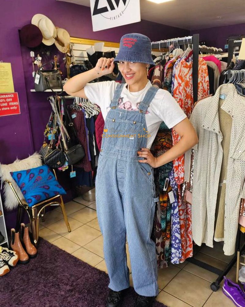 SAVE & RAVE CONSIGNMENT SHOP Updated October 2024 23 Photos 615