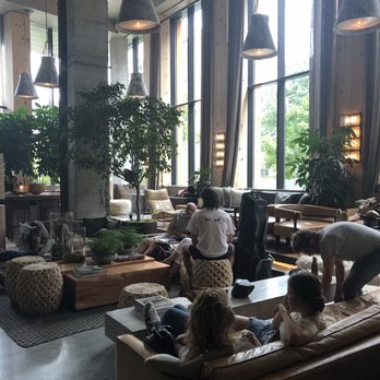 The Osprey - The lounge in the hotel - Australian Near Me - Brooklyn, New York