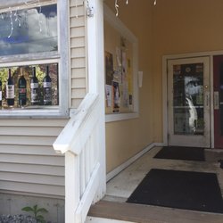 Franco's Discount Wine & Liquor Outlet