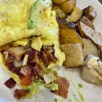 Simone's - Avocadonator Omelet - Burgers Near Me - Mount Lebanon, Pennsylvania