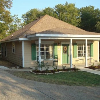 Red Barn Hideaway - Bed & Breakfast Near Me - Salado, Texas Red Barn Hideaway - Bed & Breakfast Near Me - Salado, Texas