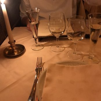 La Giostra - Complimentary Prosecco on arrival to La Giostra - Tuscan Near Me - Florence, FI