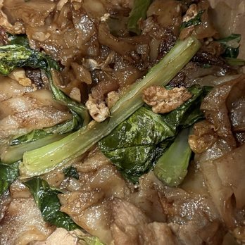 Yimm - Pad See Ew - Thai Near Me - Oakland, California Yimm - Pad See Ew - Thai Near Me - Oakland, California