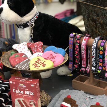 BigDog Boutique - Pet Stores Near Me - Joplin, Missouri BigDog Boutique - Pet Stores Near Me - Joplin, Missouri