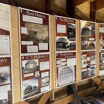 The Arcadia Round Barn - Architectural Tours Near Me - Arcadia, Oklahoma