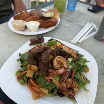 Bay Cooks - Fish fry, black and blue salad, cucumber jalapeño margarita - New Mexican Cuisine Near Me - Williams Bay, Wisconsin