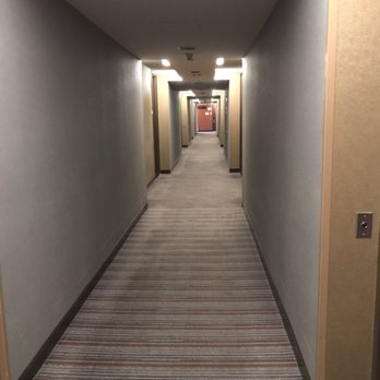 Hyatt Regency Chicago - Hallway - Hotels Near Me - Chicago, Illinois