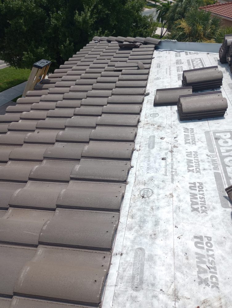 Slide of Roofing H Services