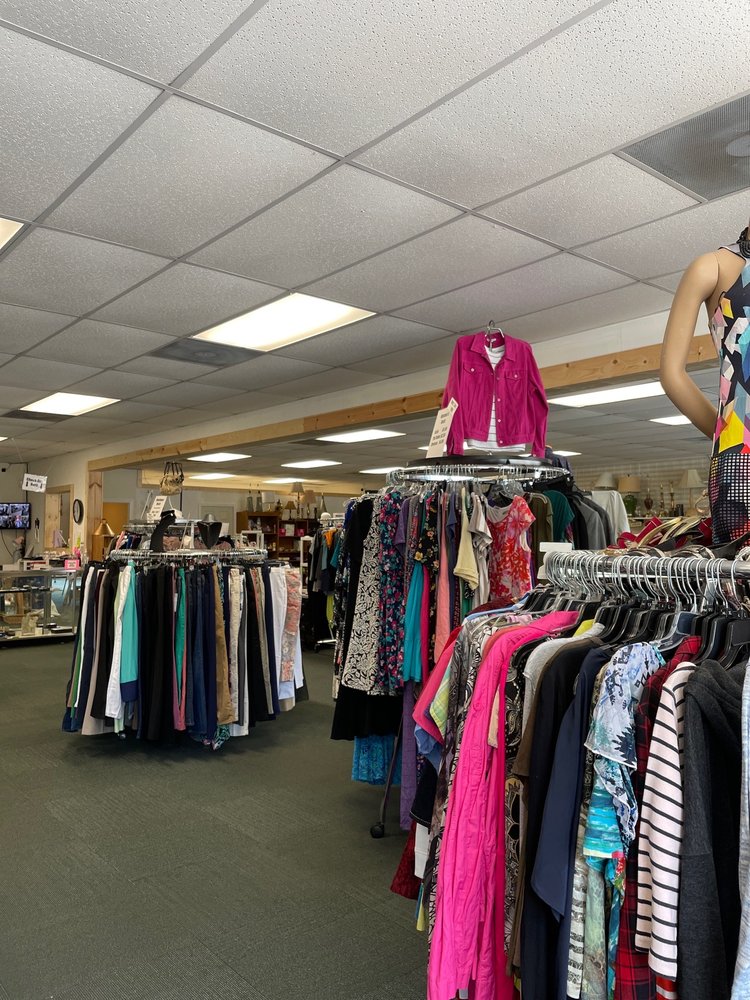 NIFTY THRIFTY THRIFT SHOP Updated October 2024 3722 Carolina Beach