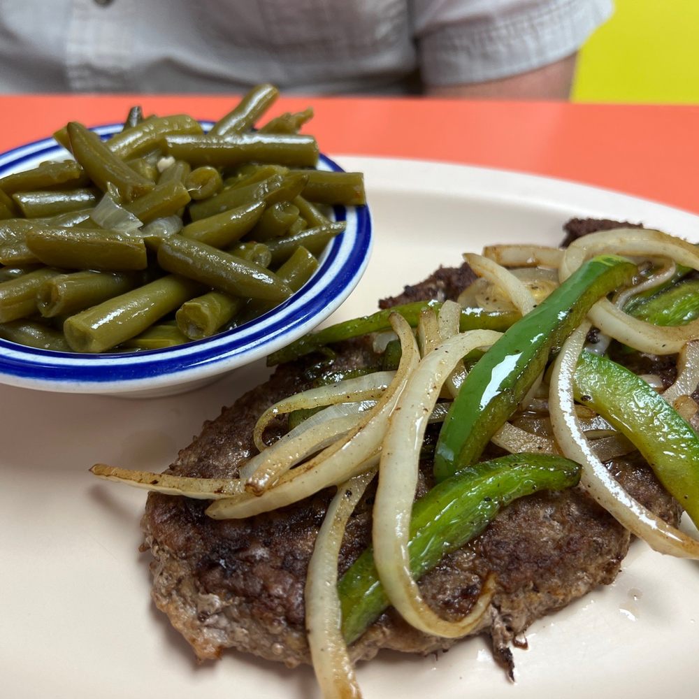 Lunch House - Hamburger Steak with peppers and onions, and green beans. - Breakfast & Brunch Near Me - Knoxville, Tennessee Lunch House - Hamburger Steak with peppers and onions, and green beans. - Breakfast & Brunch Near Me - Knoxville, Tennessee