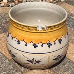 Imperial Moving & Storage - Ceramic pottery damaged rendering set useless