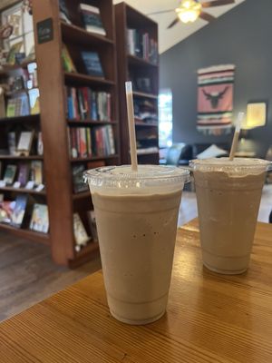 Daymoon Coffeebar by null