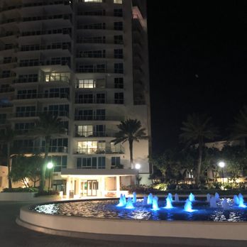 Continuum On South Beach - Apartments Near Me - South Beach, Florida Continuum On South Beach - Apartments Near Me - South Beach, Florida