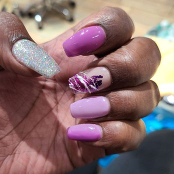 King's Nail - Fill in - Nail Salons Near Me - Chicago, Illinois