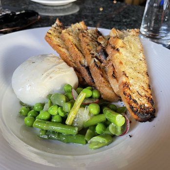 Eleven - Burrata and spring vegetable salad - New American Near Me - Pittsburgh, Pennsylvania