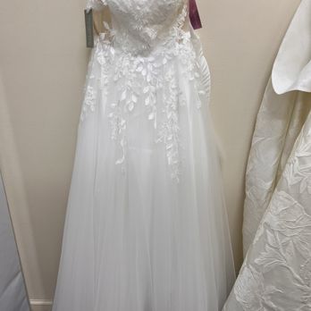 Weddings and Dreams - Bridal Near Me - Fremont, California Weddings and Dreams - Bridal Near Me - Fremont, California