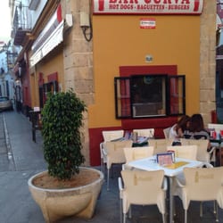 Curva - Ponga un sándwich Sandwicheria Burguer Bar Curva en su vida, será más feliz.