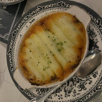 Monarch & Lion - Good keeps flavor to this pot pies which - British Near Me - Chicago, Illinois Monarch & Lion - Good keeps flavor to this pot pies which - British Near Me - Chicago, Illinois