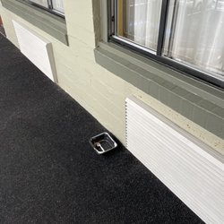 Travelodge by Wyndham San Francisco Central - The trash the homeless guy left outside our window