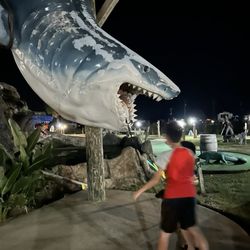 Jamaica Beach RV Resort - Mini golf at the RV park