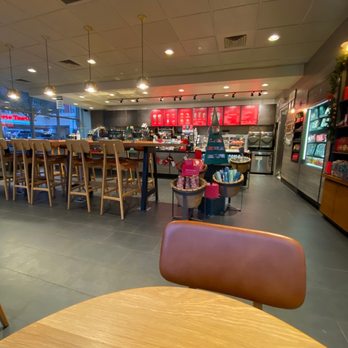 Starbucks - Coffee & Tea Near Me - Vienna, Virginia