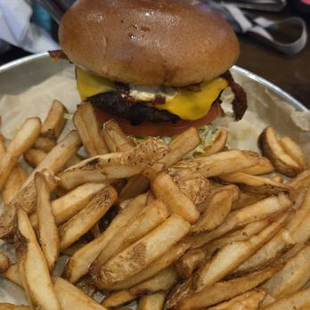 Burger Bar Chicago - House special burger and fries. Very good. - Burgers Near Me - Chicago, Illinois Burger Bar Chicago - House special burger and fries. Very good. - Burgers Near Me - Chicago, Illinois