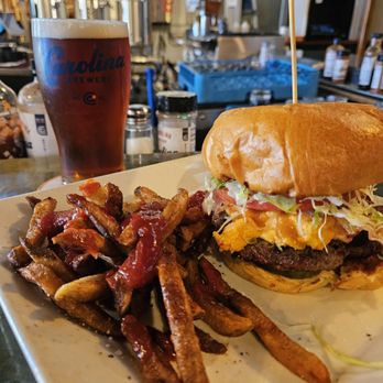 Carolina Brewery - Carolina on My Mind Burger, with Cooperline Ale. - American Near Me - Chapel Hill, North Carolina
