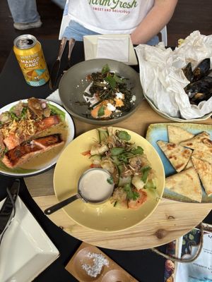 Kahlo & Loyal by null