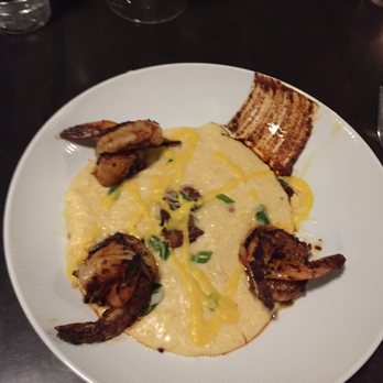 Bubba - Shrimp and grits - Southern Near Me - Des Moines, Iowa