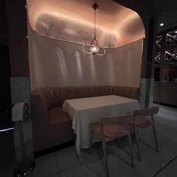 Tavola - Italian Near Me - Houston, Texas