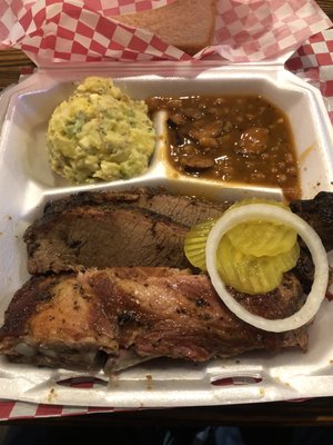 Flossie's Barbecue by null