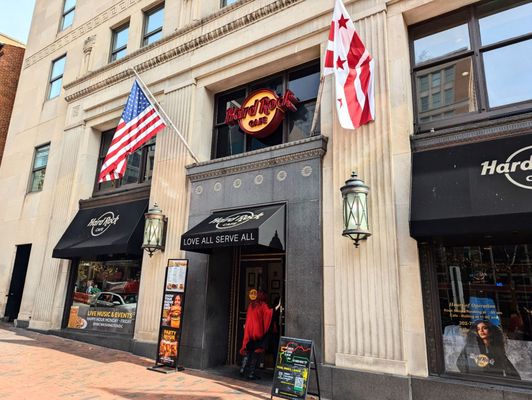 Hard Rock Cafe by null