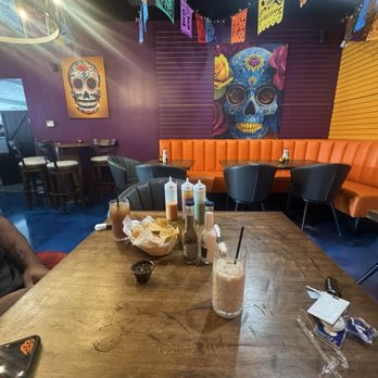 El Fuego Taco - Dining area - Mexican Near Me - Hoffman Estates, Illinois