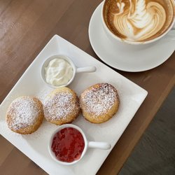 Kaffi Espresso Bar - Latte and cheese pancakes syrniki
